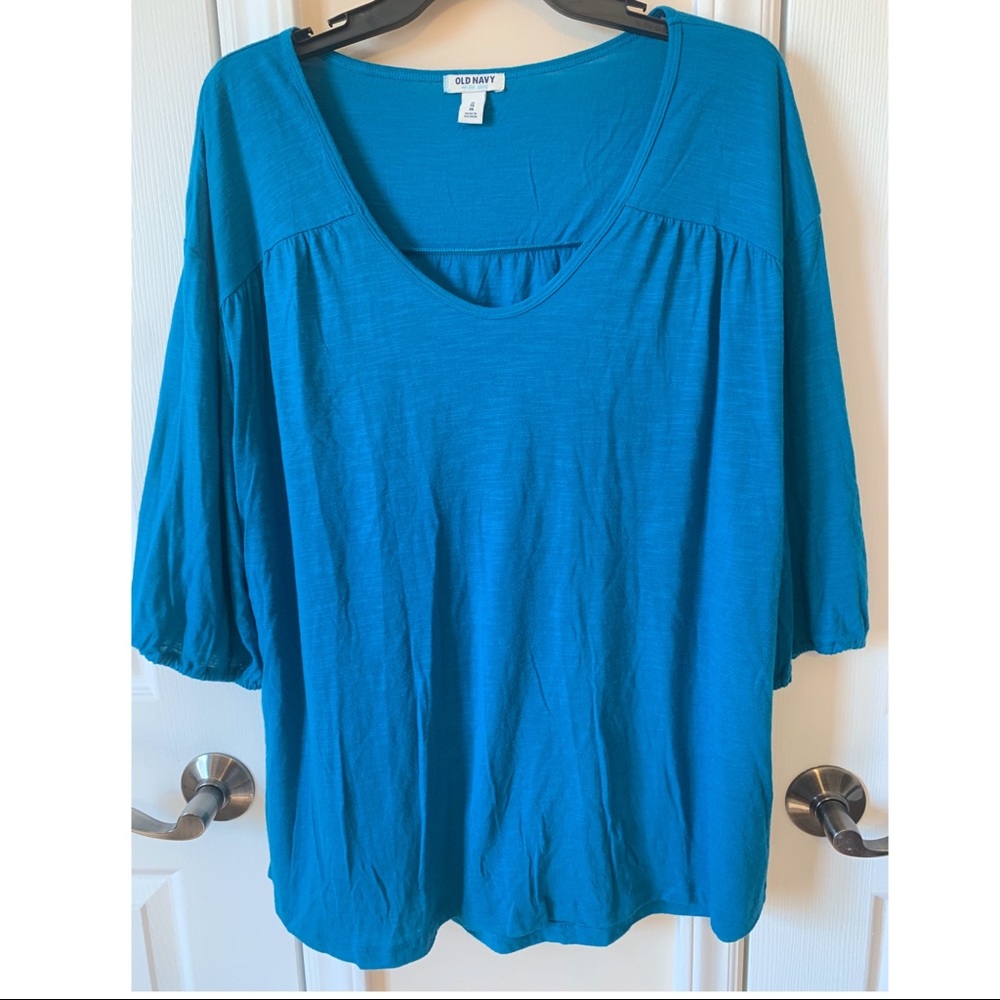 Blue Old navy quarter sleeve T-shirt